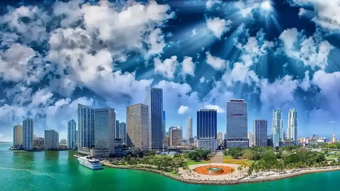 Should I buy a house now or wait in Florida?